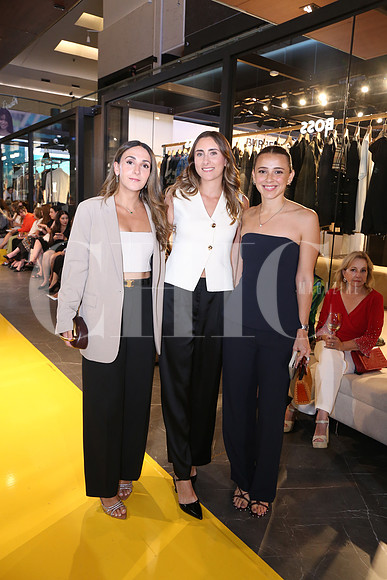 Paola Padilla, Camila Larson y Regina Espindola 1