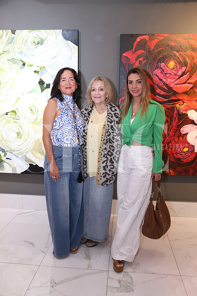 Bárbara Robles, Caty Eldridge y Maria Villalón 0