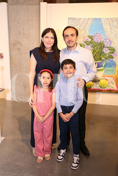 Isa Castilla, Hernán Salinas, Natalia Salinas y Hernán Salinas 0