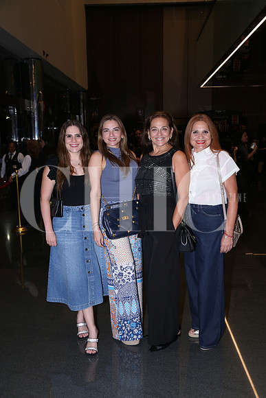 Camila Dávalos, Rebeca Ferrara, Rebeca Torres y Verónica Torres0