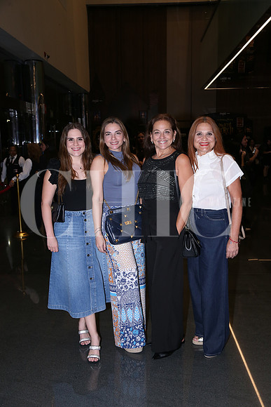 Camila Dávalos, Rebeca Ferrara, Rebeca Torres y Verónica Torres1