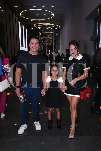David Pérez Salinas, Milena Pérez Salinas y Vivi Villarreal de Pérez Salinas 0