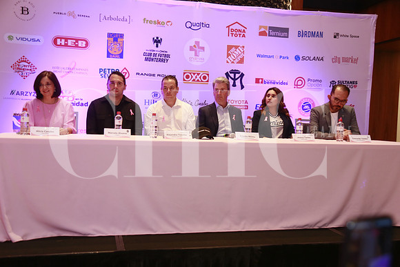 Alicia Canales, Marcelo Álvarez, Alejandro Treviño Jessica Tamez y Everardo Valdez (4)