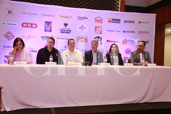 Alicia Canales, Marcelo Álvarez, Alejandro Treviño Jessica Tamez y Everardo Valdez (3)