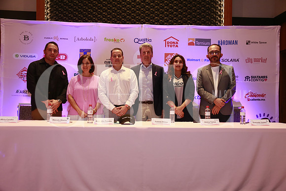 Alicia Canales, Marcelo Álvarez, Alejandro Treviño Jessica Tamez y Everardo Valdez (5)