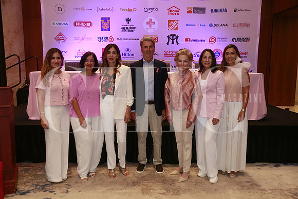 Yolis Rodríguez, Alicia Canales, María medellín , Ernesto Milmo, Betty Schwarz, Gaby Navarro y Cristina Gutíerrez