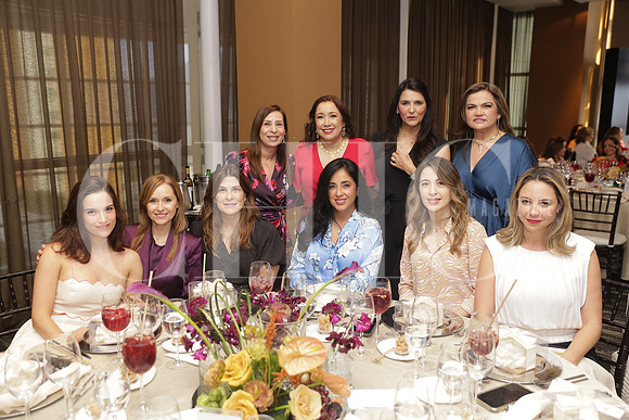 Lidia García, Mima Welsch, Susana Dávila, Jessica Romo, Gaby Elizondo, Liz Garca, Lucy Taha, Giovanna Garza, Paola Villafranca y Sandra Medina 2