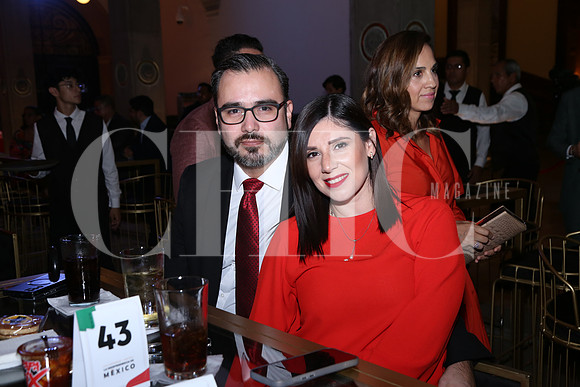 Rolando Rodríguez y Romina Saldaña 0