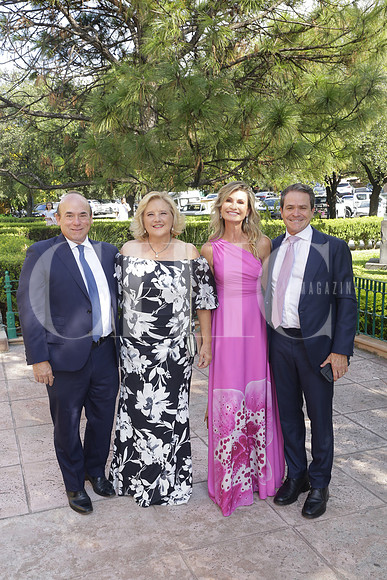 Salvador Gutierrez, Muñe Zambrano, Clarisa Cadena y Amador Garza 5