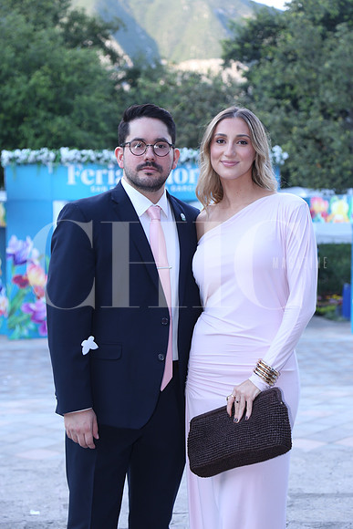 Ernesto Montemayor y Regina Insua 0