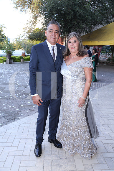 Javier Reyna y Claudia Farias( Papás Novio)0