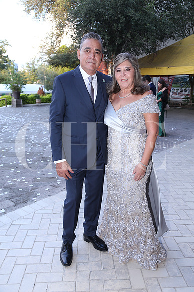 Javier Reyna y Claudia Farias( Papás Novio)1