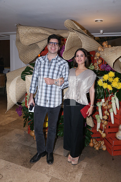 Ezequiel Martínez y Alejandra Peña 0