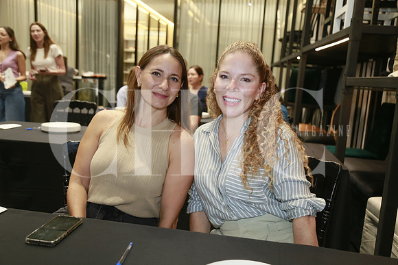 Alejandra Garza y Greta Guerrero (2)