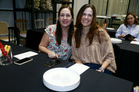 Nilda Treviño de Flores y Gaby García de Treviño