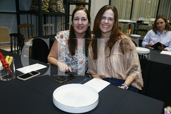 Nilda Treviño de Flores y Gaby García de Treviño