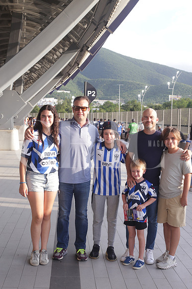 Eugenia Zambrano, Diego Zambrano, Diego Zambrano, Alvaro Zambrano, Alvaro Zambrano, y Teo Zambrano2
