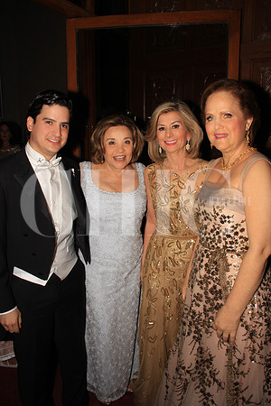 Eugenio Garza, Muñe Yturria, Lourdes De la Puente de Garza y Norma Zambrano