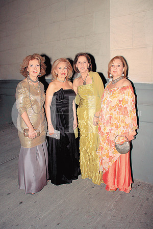 Patricia Garza, Sylvia Treviño, Victoria Sátos y Patricia Leal