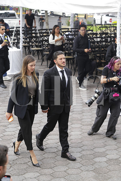 Mariana Rodríguez y Samuel García 10