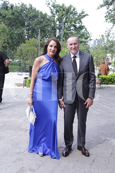 Isabel Ruenes de Martin y Ricardo Martin Bringas 0