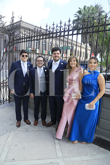Mauricio Villarreal, Sergio Villarreal, Sergio Villarreal, María de Lourdes Martínez y Cordelia Villarreal (2)