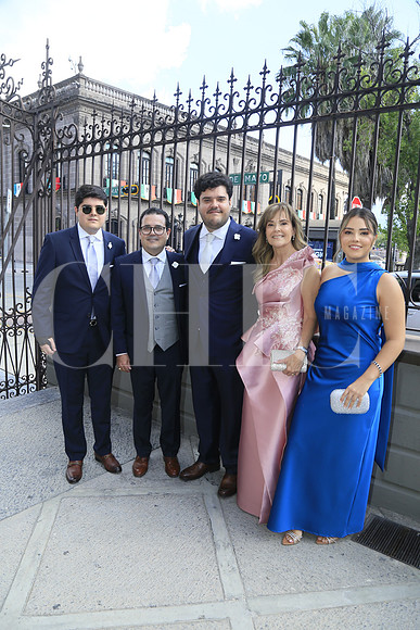 Mauricio Villarreal, Sergio Villarreal, Sergio Villarreal, María de Lourdes Martínez y Cordelia Villarreal (3)