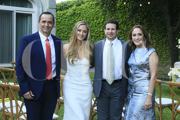 Adrián Estrella, Mimi Estrella, Oscar Escalante y Myriam Blanco de Estrella