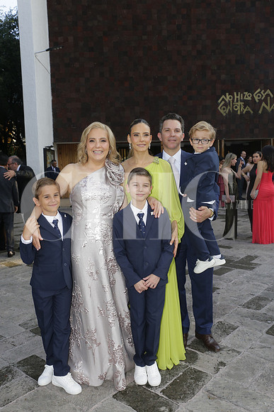 Emilio Valenzuela, Magdalena Bremer, Pedro Valenzuela, Pedro Valenzuela, Sofia Bremer y Marcelo Valenzuela 6