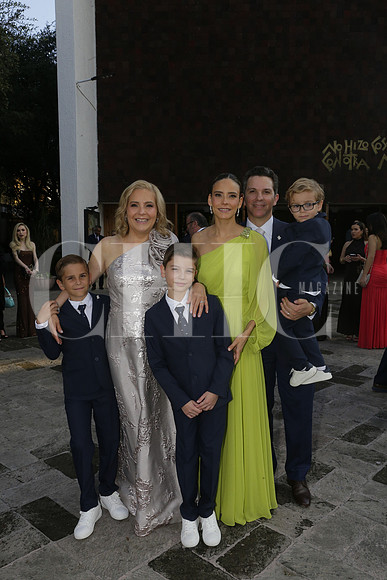 Emilio Valenzuela, Magdalena Bremer, Pedro Valenzuela, Pedro Valenzuela, Sofia Bremer y Marcelo Valenzuela 2