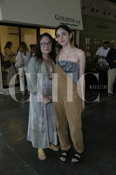 Claudia Martínez y María Lujambio (2)