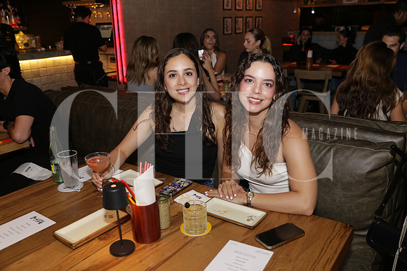 Marifer Reyna y Erika Sanchez 1