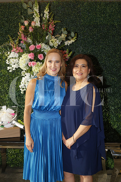 Katya Medina de Galan y Mónica Palacios de Hernández (2)