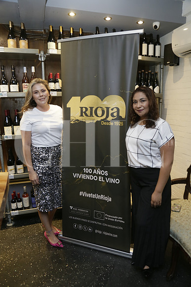 Gabriela Velázquez y Mabel Segura