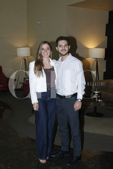 Roberta Treviño y Andrés Llovera