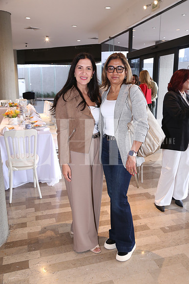 Lorena Canales de Susarrey y Angeles Galván 0