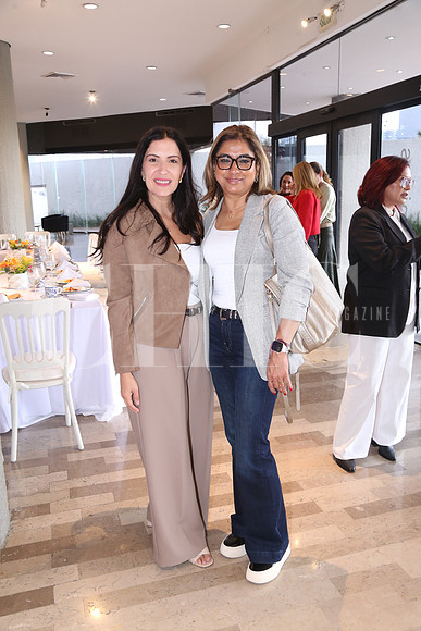 Lorena Canales de Susarrey y Angeles Galván 1