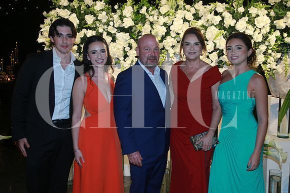 Arturo Nelson, Andrea Nelson, Arturo Nelson, Lilian Adame de Nelson y Víctoria Nelson (2)