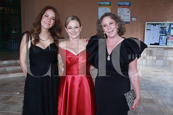 Tamara Bejar, Maribel Warnhotltz y Mónica Warnhotltz