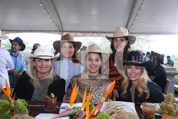 Lorena Elizondo, Laura Moreno, Cony Casillas, Rocio Paladox y Albertina Leal 0
