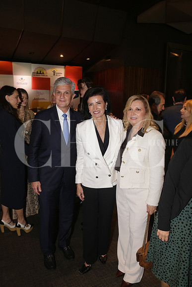 Ricardo Coronado, Gaby Vargas y Patricia Rodríguez 2