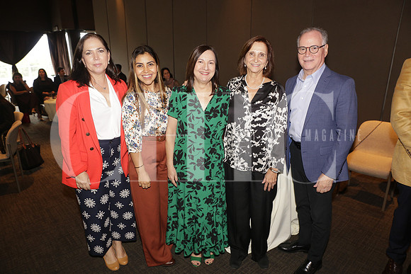 Minu Llaguno, Celina Hernandez, Sylvia Piñones, Blanca Maiz y Luis Iturralde 2