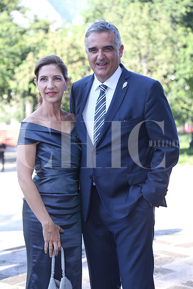 Blanca Livas de Canales y Adrián Canales 0