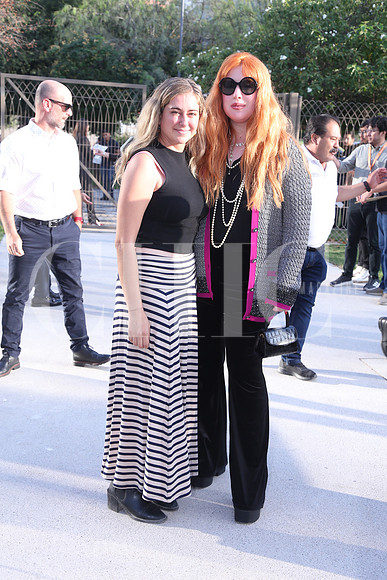 Roberta Carillo y Victoria Kuhne 1