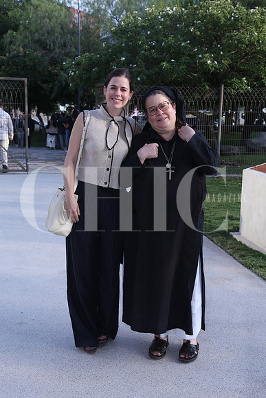 Milacara Fernández y Vanessa Fernández 3