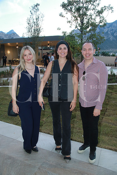 Carla Villarreal, Fernanda Llorente y Fernando Martínez (3)