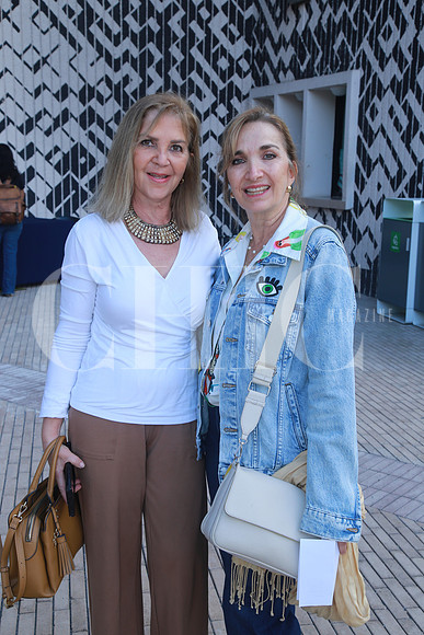 Martha Montemayor y Nancy Coronado