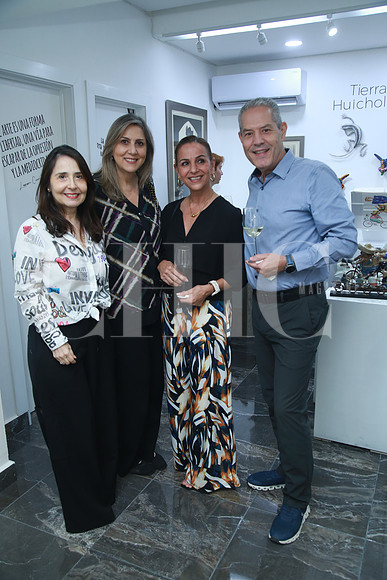 Claudia Zambrano, Claudia Hanun, Karla Barragan y Arturo Vázquez Mellado (3)