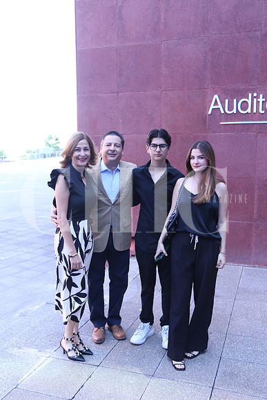 Yadira Muñoz, Alejandro Garza, Alejandro Garza e Isabela Garza 1