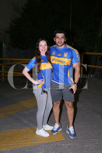 Karla González y Angel Dávila 0